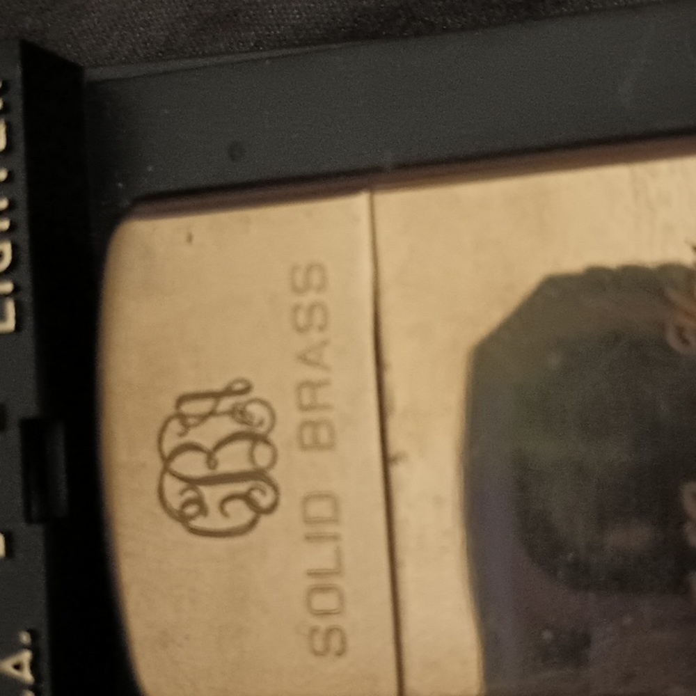 Authentic Zippo - Picture 4 of 6